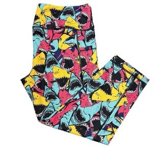 NWOT CVG-Constantly Varied Gear Leggings"Shark Attack" Pattern Size M